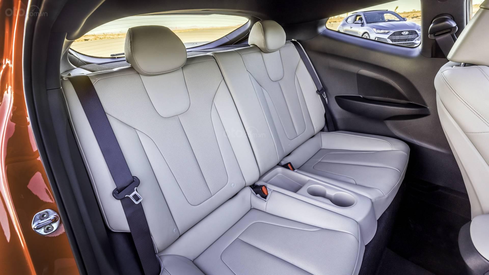 Nhược điểm của Hyundai Veloster 2019