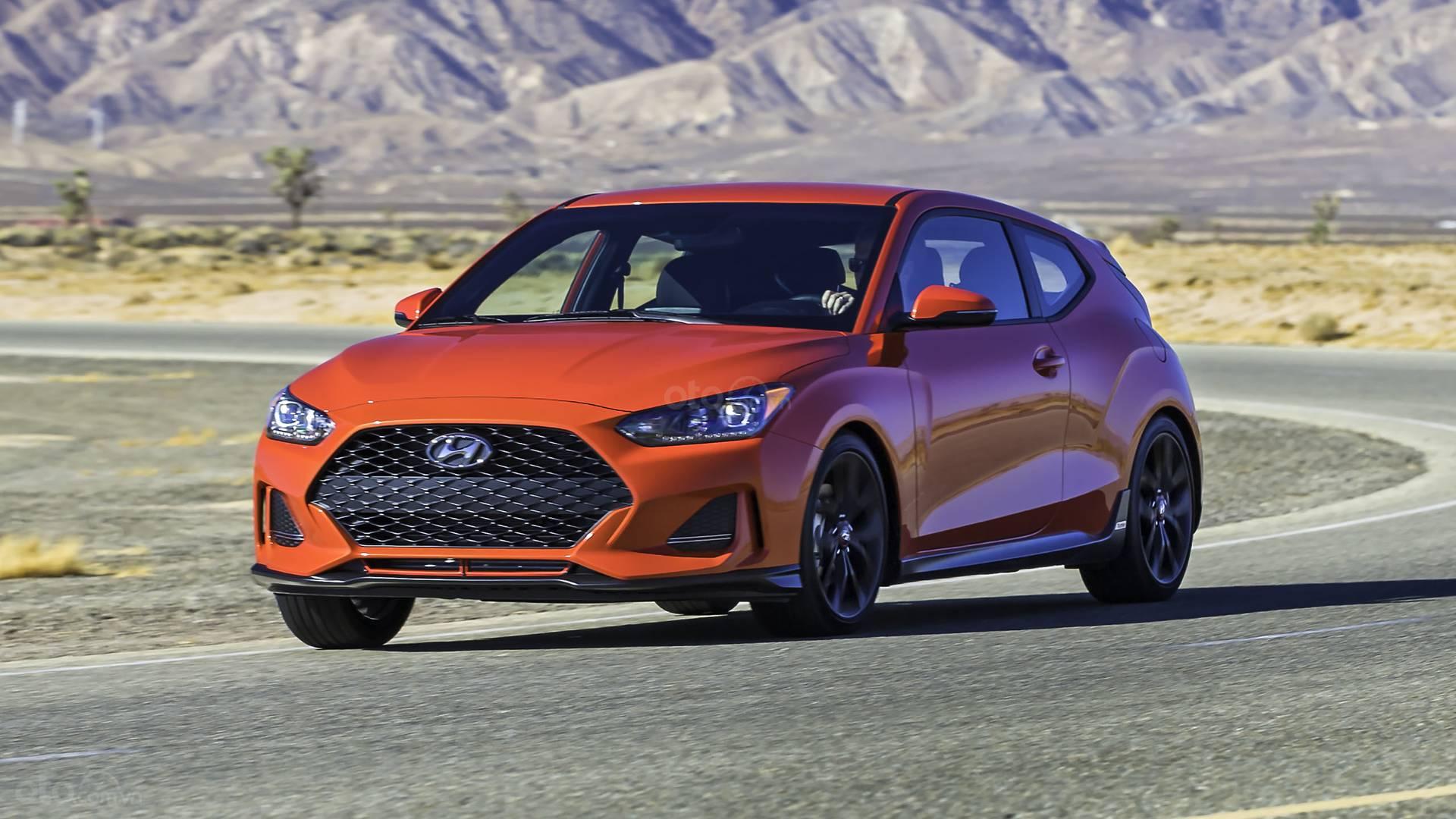 Hyundai Veloster 2019 màu cam