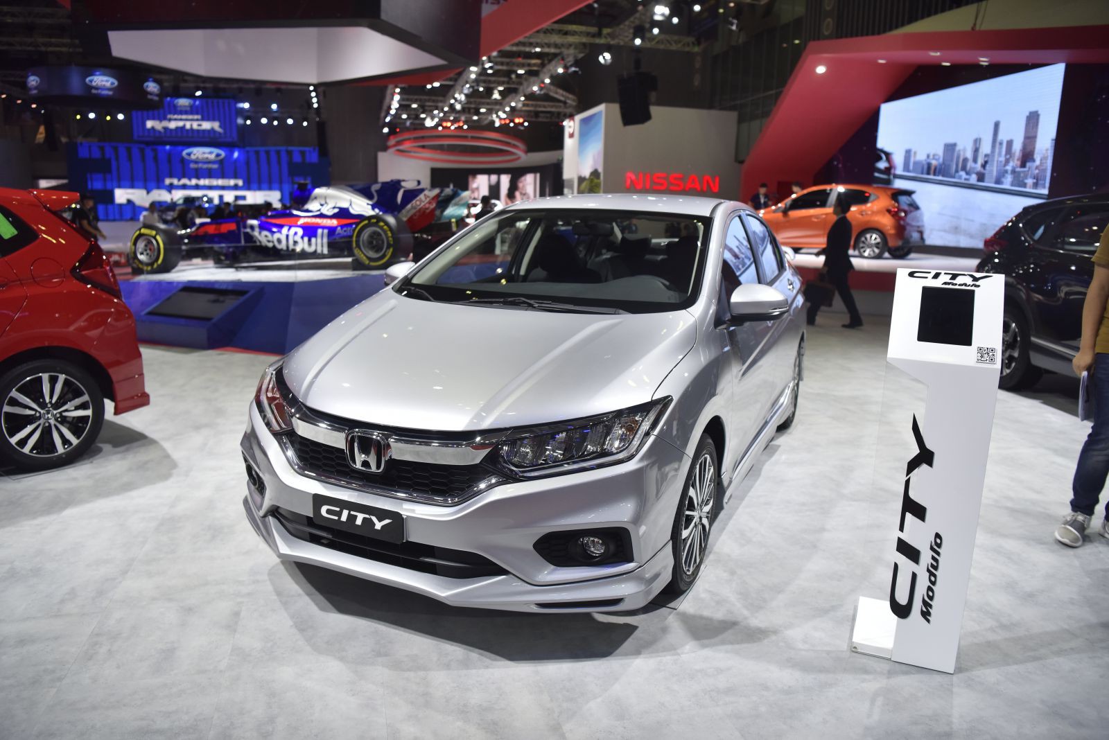 Honda Việt Nam tung khuyến mại cho CR-V và City tại Việt Nam 2 Honda Việt Nam tung khuyến mại cho CR-V và City tại Việt Nam a2