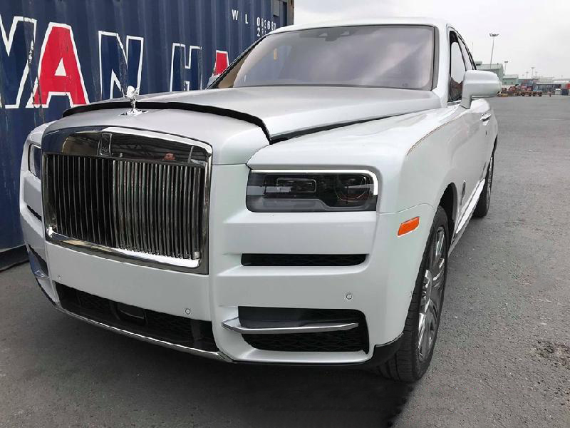 Siêu SUV Rolls-Royce Cullinan 2019 giá trên 40 tỷ đồng dạo phố Hà Nội a2