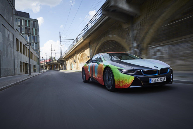 Đứng trước một kiệt tác nghệ thuật BMW i8 này, có ai không xiêu lòng? 2 Đứng trước một kiệt tác nghệ thuật BMW i8 này, có ai không xiêu lòng? a2