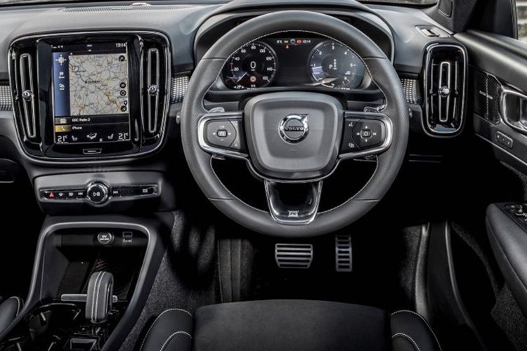 Volvo XC40 2019 sắp đến Việt Nam có gì để "đấu" Mercedes-Benz GLA? 12 Volvo XC40 2019 sắp đến Việt Nam có gì để "đấu" Mercedes-Benz GLA? a12