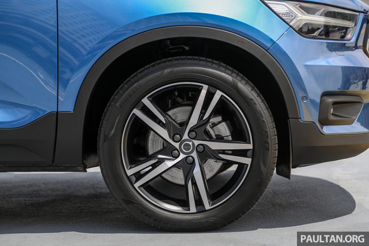 Volvo XC40 2019 sắp đến Việt Nam có gì để "đấu" Mercedes-Benz GLA? 9 Volvo XC40 2019 sắp đến Việt Nam có gì để "đấu" Mercedes-Benz GLA? a9