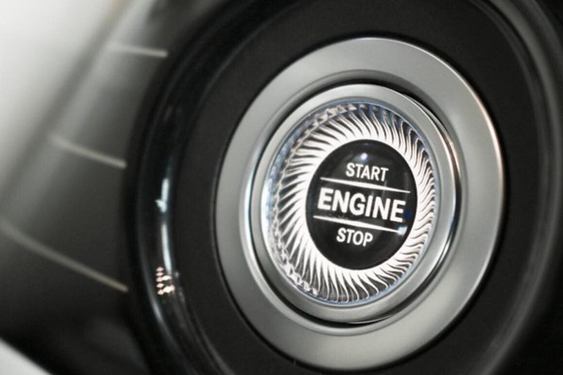 Khởi động bằng nút bấm cũng xuất hiện trên xe Mercedes-Maybach S560 2019 z1