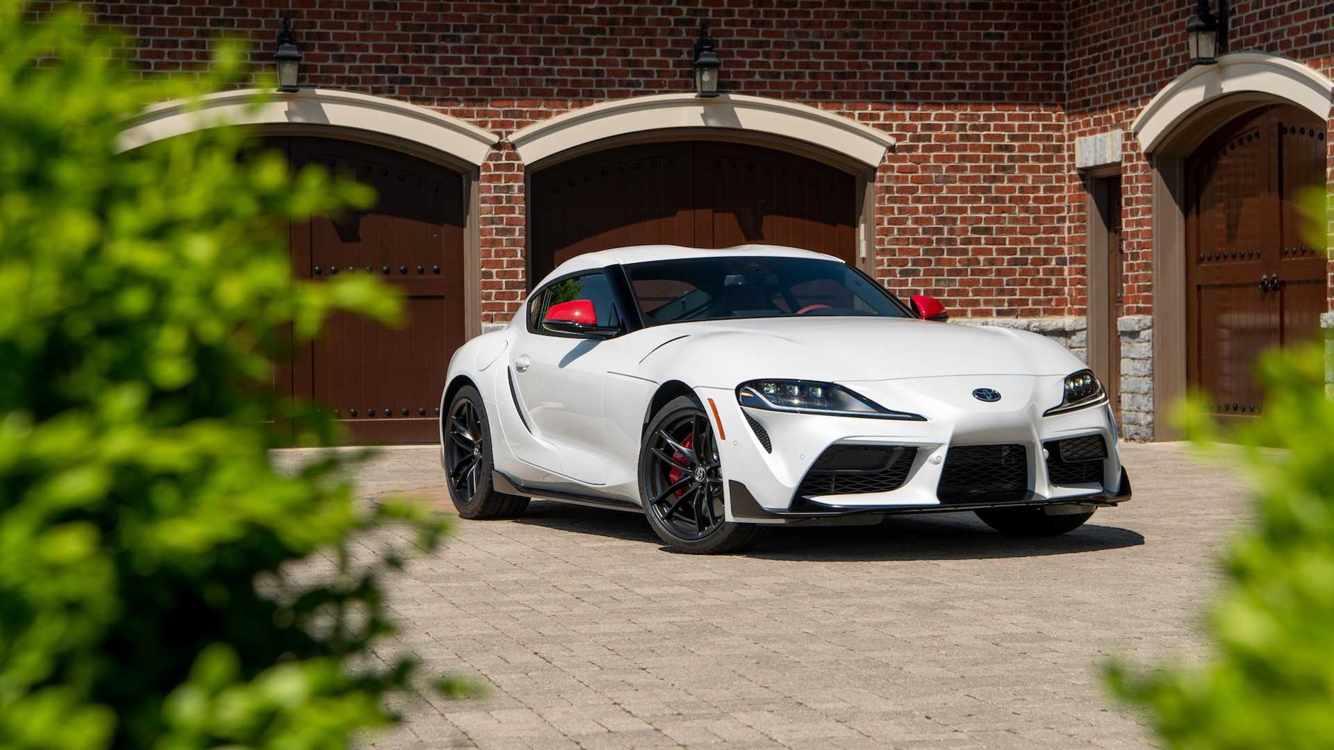 Có nên mua Toyota Supra MK5? Phân tích ưu nhược điểm và đánh giá từ chuyên gia