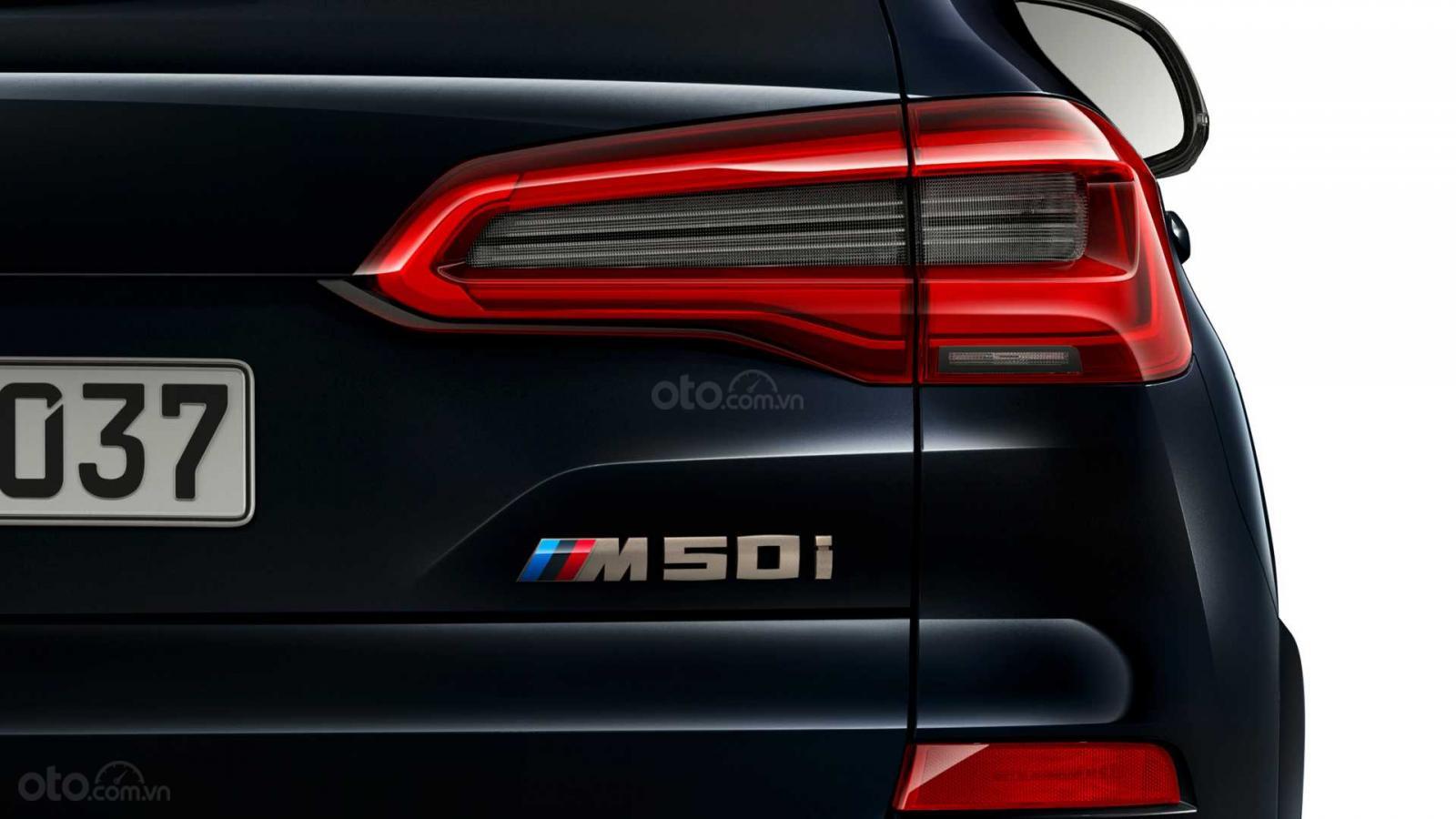 BMW X5 M50i và X7 M50i mạnh mẽ, uy lực