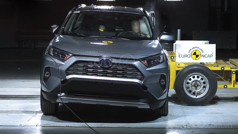 Toyota RAV4 cũng có kết quả ấn tượng