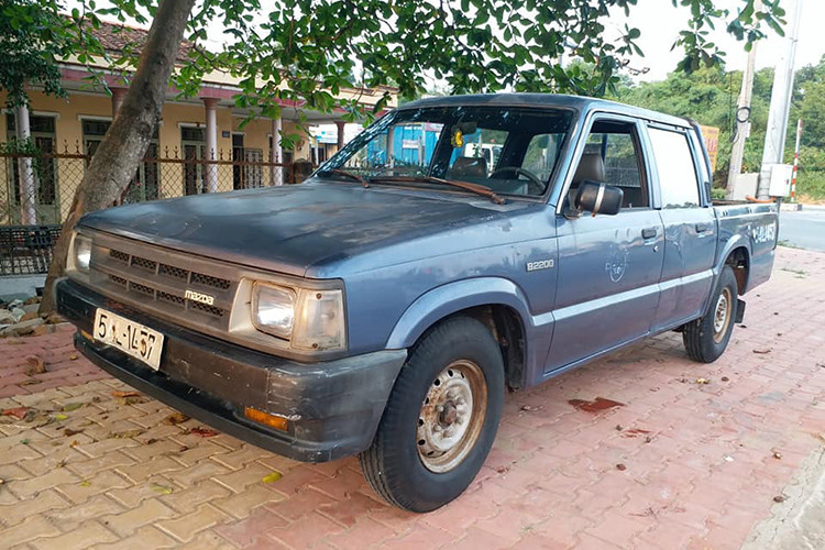 Chiếc Mazda B2200 chỉ còn 35 triệu đồng sau 22 năm sử dụng 9 Chiếc Mazda B2200 chỉ còn 35 triệu đồng sau 22 năm sử dụng a9