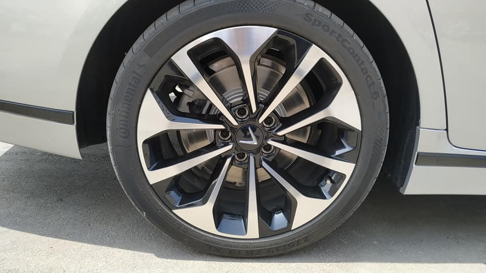 Một số hình ảnh thực tế mới nhất của VinFast LUX SA2.0 - Ảnh 2.