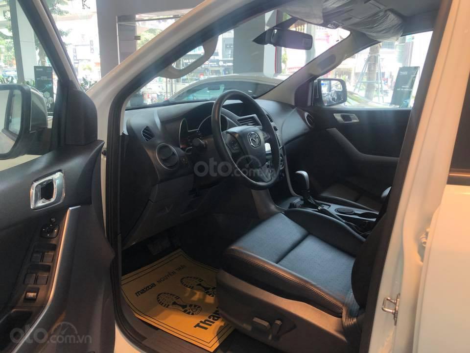 Nội thất Mazda BT-50 2021 đang mở bán tại Việt Nam.