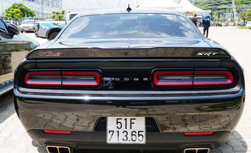Dodge Challenger SRT 392 trở thành "hàng độc" tại Việt Nam nhờ độ wide body a2