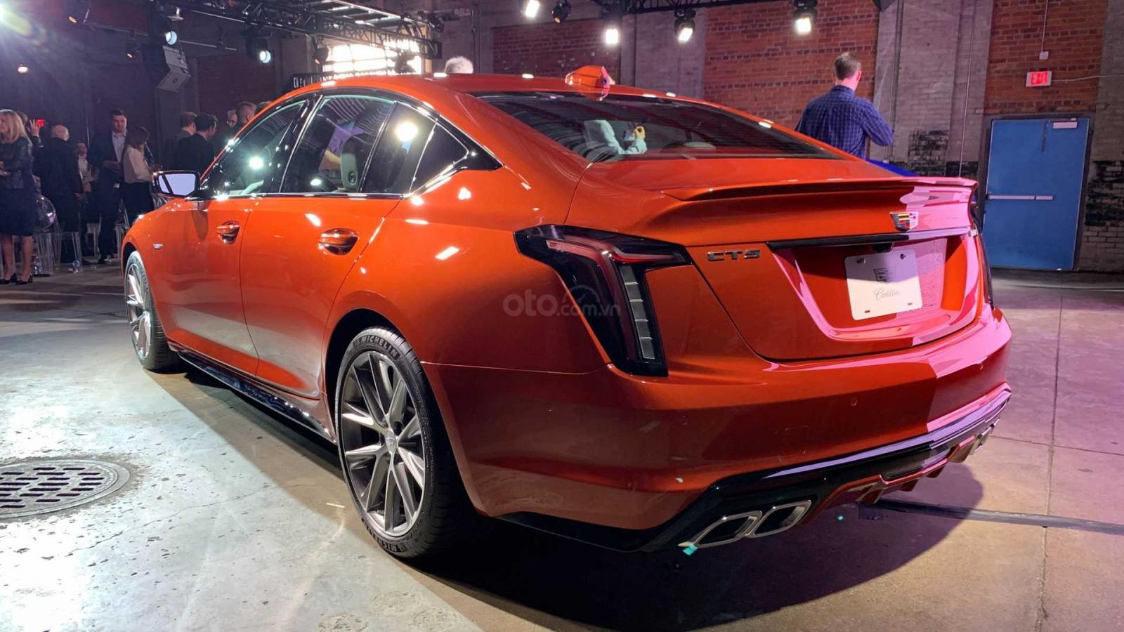 Cadillac CT5-V 2020 quyến rũ