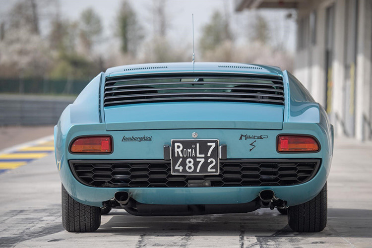 Lamborghini Miura 1971 được hồi sinh với vẻ đẹp vượt thời gian 3 Lamborghini Miura 1971 được hồi sinh với vẻ đẹp vượt thời gian a3