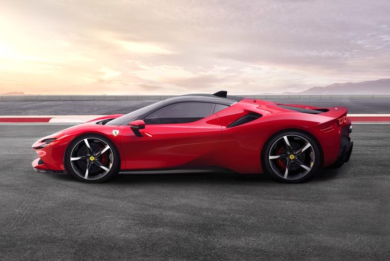 Khám phá siêu xe Ferrari SF90 Stradale: Sức hấp dẫn không nằm ở con số 1000 mã lực! a4