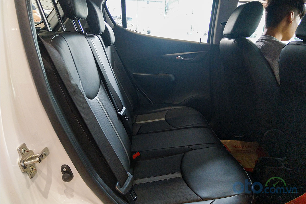 Bảng giá phụ kiện chính hãng đắt đỏ nếu khách hàng tùy chọn trang bị xe VinFast Fadil 4 Bảng giá phụ kiện chính hãng đắt đỏ nếu khách hàng tùy chọn trang bị xe VinFast Fadil a4