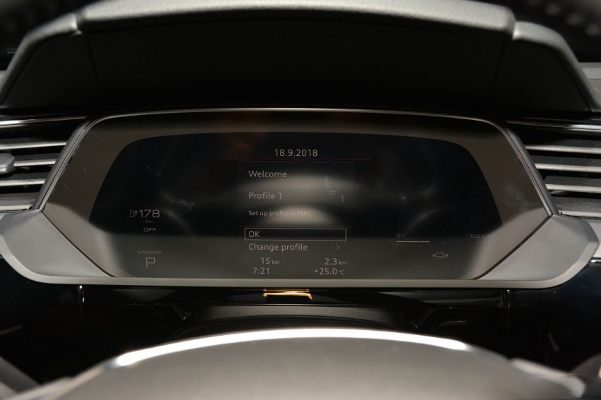 Audi E-Tron bất ngờ được trưng bày tại đại lý chính hãng ở Việt Nam a6