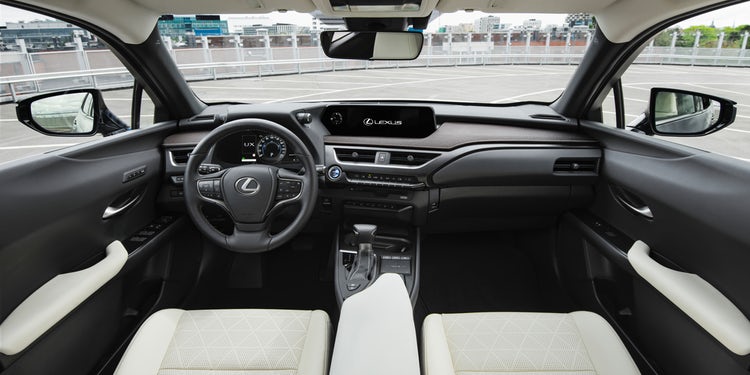 Nội thất xe Lexus UX 2019.