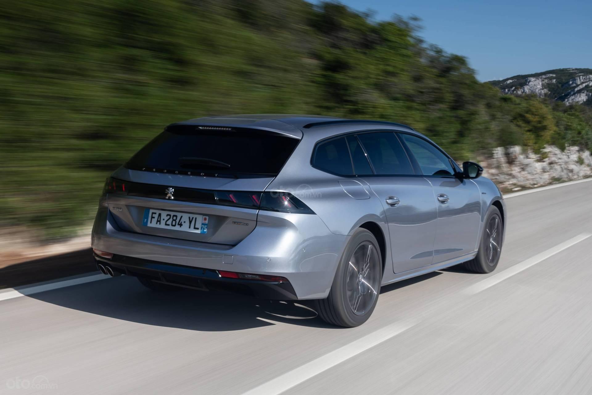 Peugeot 508 2019 đuôi xe
