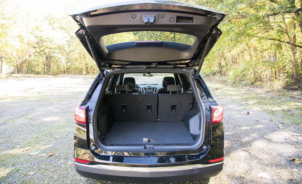 Cốp xe Chevrolet Equinox 2019.