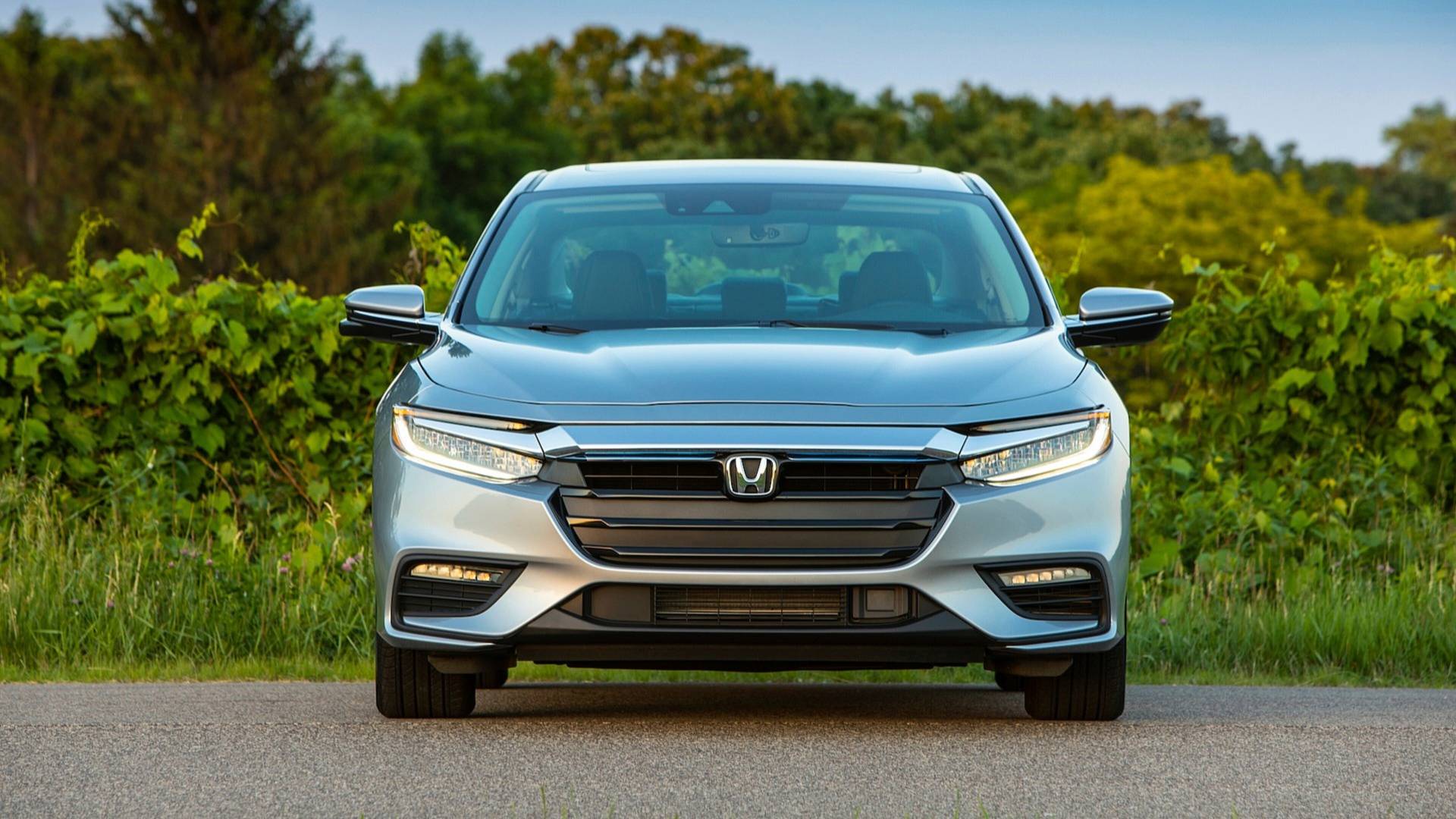 Đầu xe Honda Insight 2019.