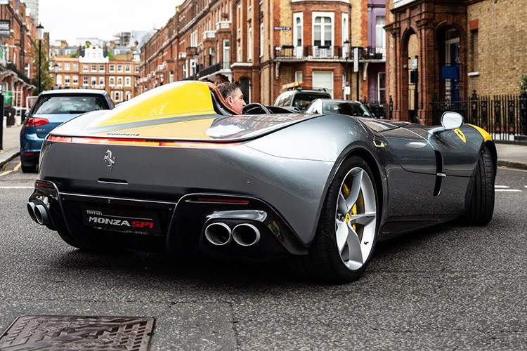 Ferrari Monza SP1 hét giá 42 tỷ đồng vẫn không có xe để bán 4 Ferrari Monza SP1 hét giá 42 tỷ đồng vẫn không có xe để bán a4