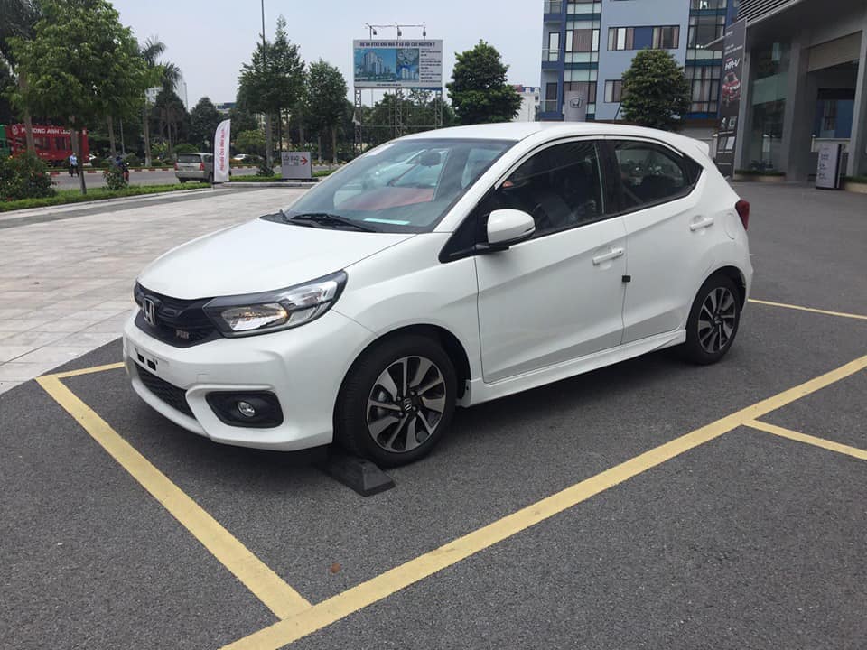 Loạt ảnh chi tiết Honda Brio 2019 tại đại lý, lộ diện màn hình giải trí a1