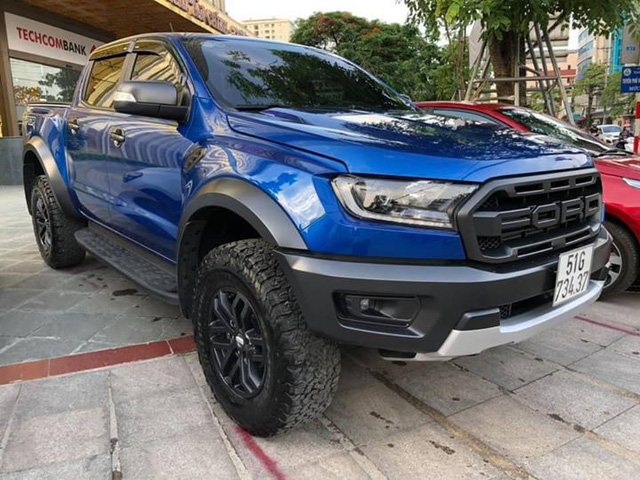 Ford Ranger Raptor đã qua sử dụng ODO 8.000 km vẫn đòi giá ngang xe mới 4 Ford Ranger Raptor đã qua sử dụng ODO 8.000 km vẫn đòi giá ngang xe mới a4