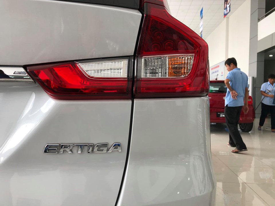 Cận cảnh Suzuki Ertiga 2019 tại đại lý, ngày ra mắt Việt Nam gần kề - Ảnh 6.