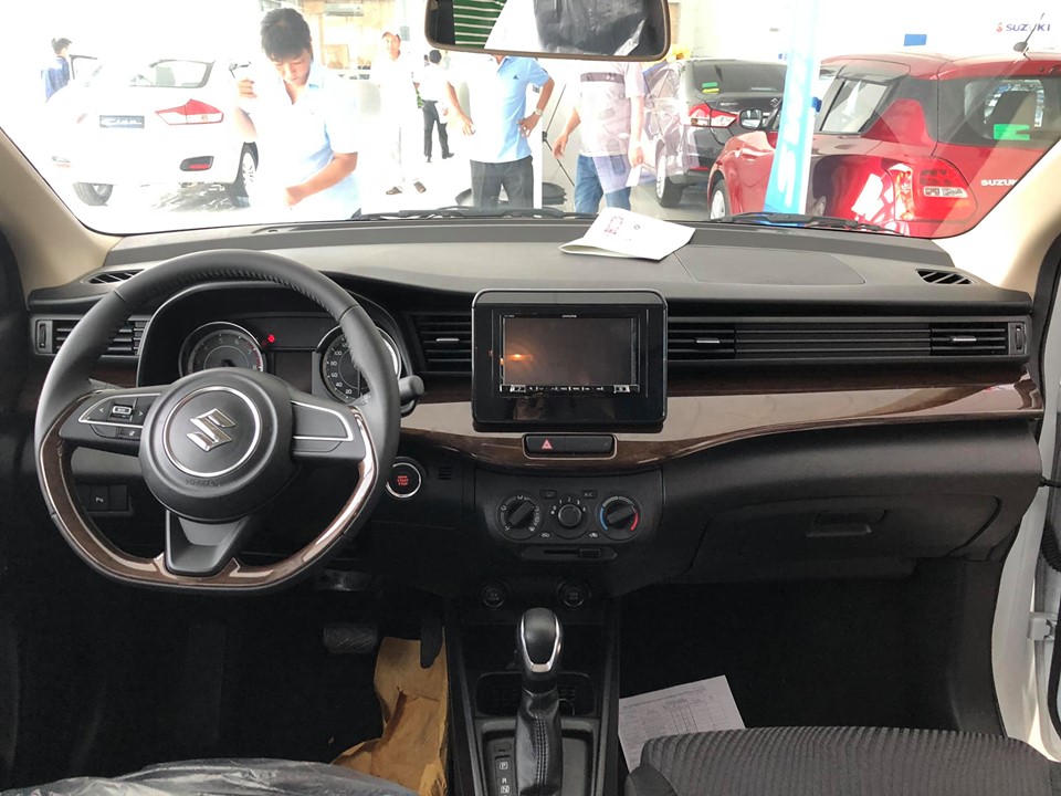 Cận cảnh Suzuki Ertiga 2019 tại đại lý, ngày ra mắt Việt Nam gần kề - Ảnh 8.