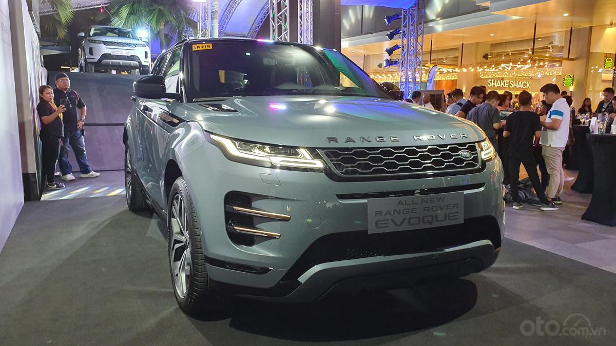 Range Rover Evoque 2020 chào giá từ 2,3 tỷ đồng