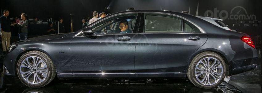 Mercedes-Benz S560e 2019 sang trọng