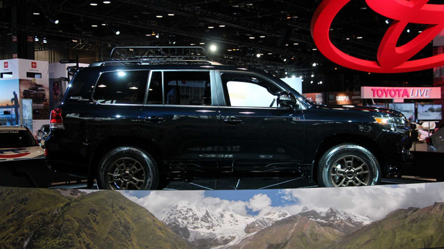 Toyota Land Cruiser thế hệ mới sẽ khai tử cỗ máy V8 huyền thoại...