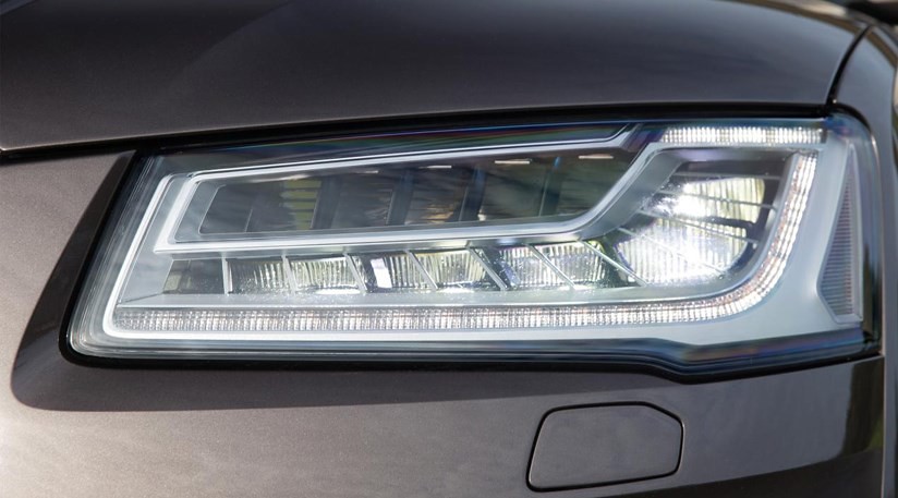 Đèn LED ma trận trên Audi A8...