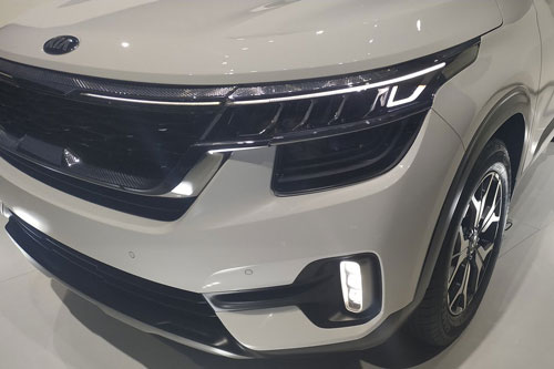 Kia Seltos 2020 chính thức ra mắt, gây áp lực Hyundai Kona, Ford EcoSport a3