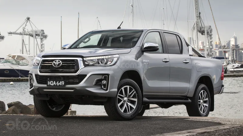 Toyota HiLux 2019 tăng giá chục triệu, bổ sung an toàn tại Úc