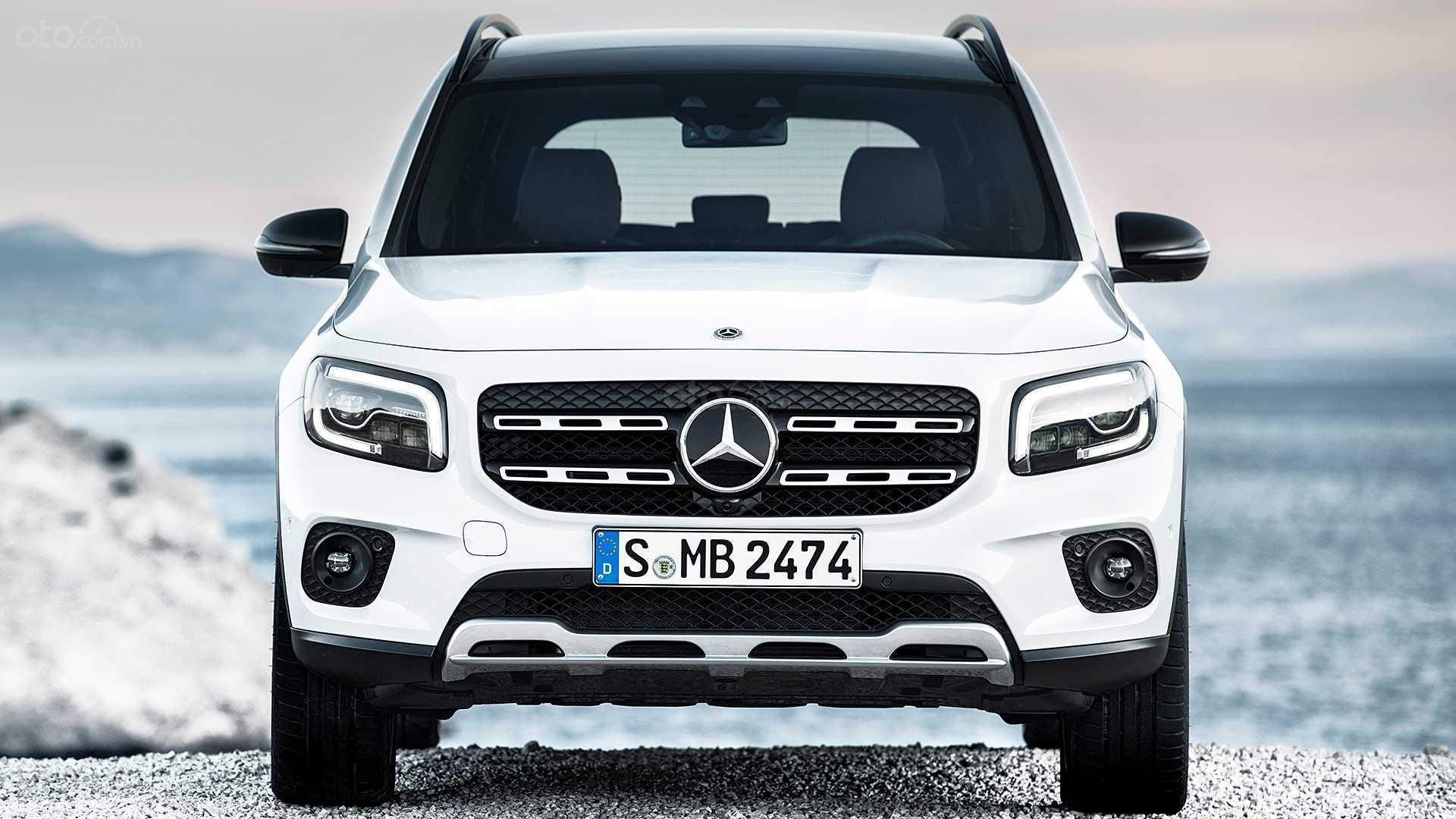 Chính diện đầu xe Mercedes-Benz GLB-Class 2020.