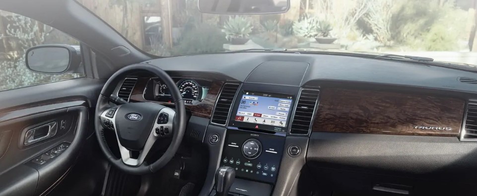 Ford Taurus 2019 bất ngờ xuất hiện tại Việt Nam a3