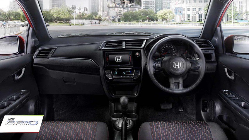 Honda Brio sở hữu khoang nội thất rộng rãi hơn Kia Morning 3
