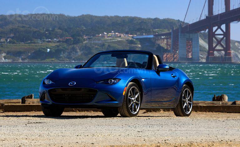 2019: Sinh nhật Mazda MX-5 Miata 30 tuổi.