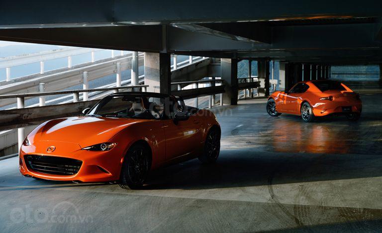 2019: Sinh nhật Mazda MX-5 Miata 30 tuổi.