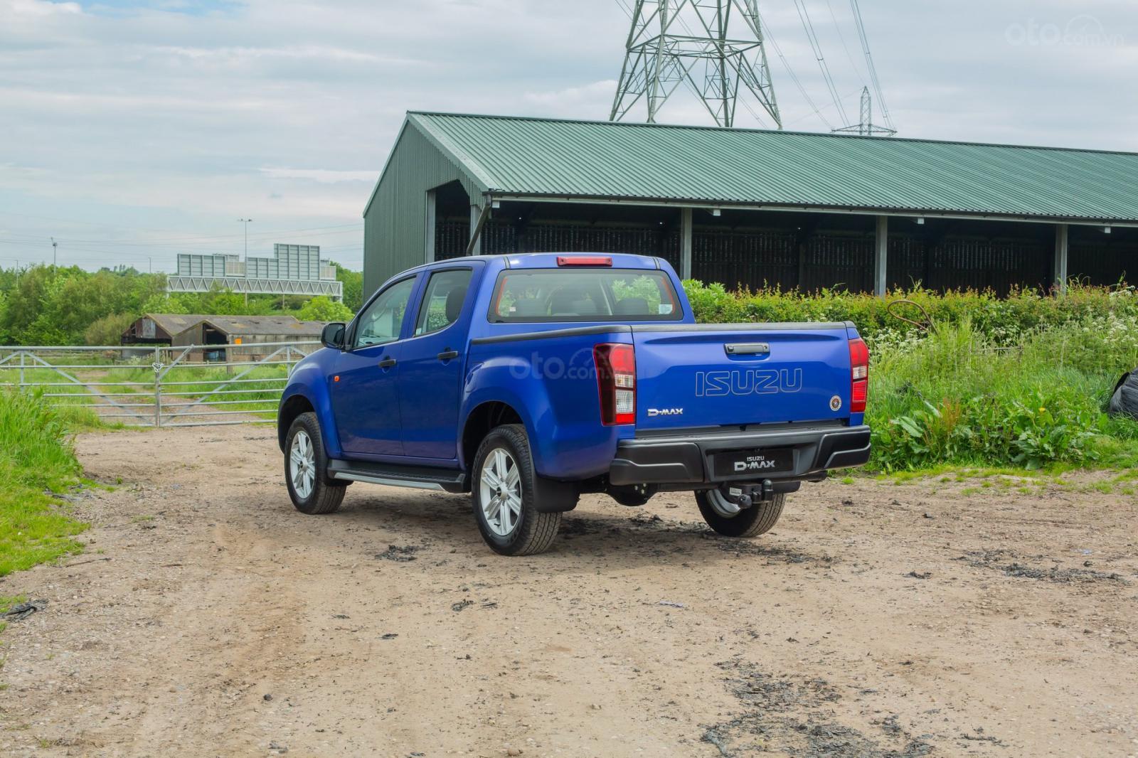 Isuzu D-Max Workman+ số lượng có hạn Isuzu D-Max Workman+ số lượng có hạn
