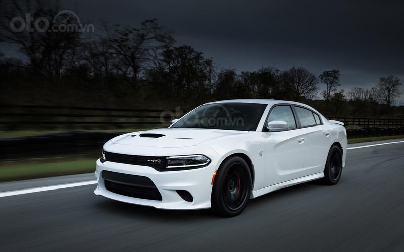 Chìa khóa hạn chế tốc độ của Dodge (2015).