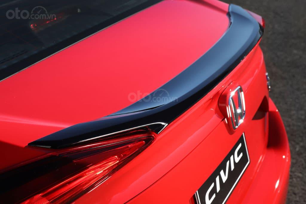 Honda 50 Years Edition trang bị nhiều chi tiết bắt mắt