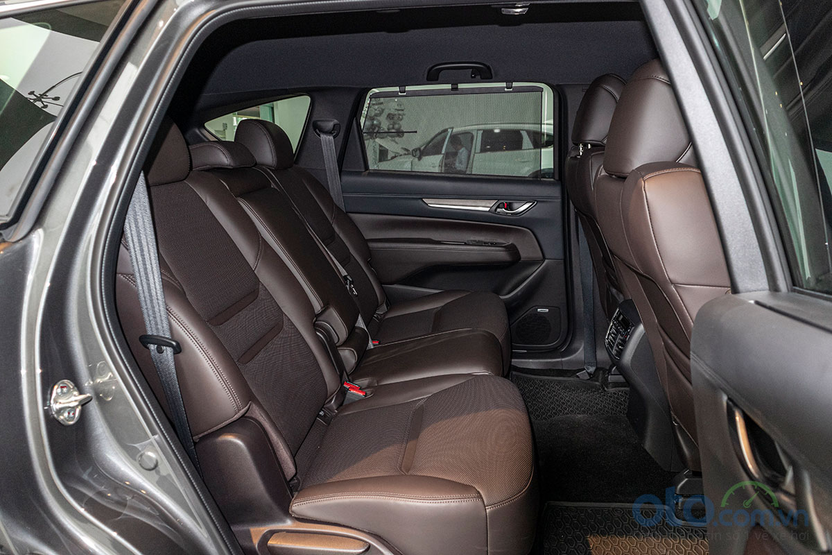 Hàng ghế thứ 2 trên Mazda CX-8 2019 Hàng ghế thứ 2 trên Mazda CX-8 2019.