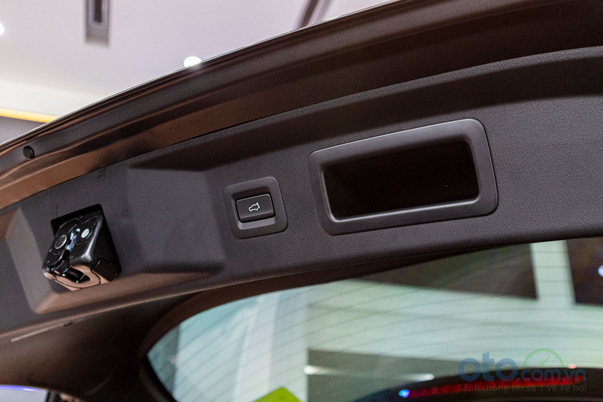 Cốp sau của Mazda CX-8 2019 đóng mở điện Cốp sau của Mazda CX-8 2019 đóng mở điện.