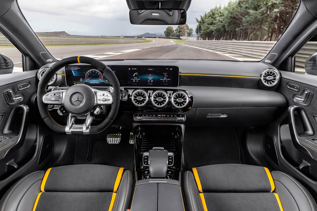 Bộ đôi Mercedes-AMG CLA 45 và A 45 2020 ra mắt tại Goodwood Festival of Speed 9 Bộ đôi Mercedes-AMG CLA 45 và A 45 2020 ra mắt tại Goodwood Festival of Speed a9