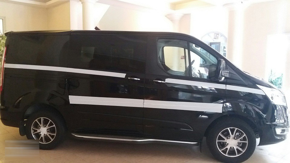Thân xe Tourneo