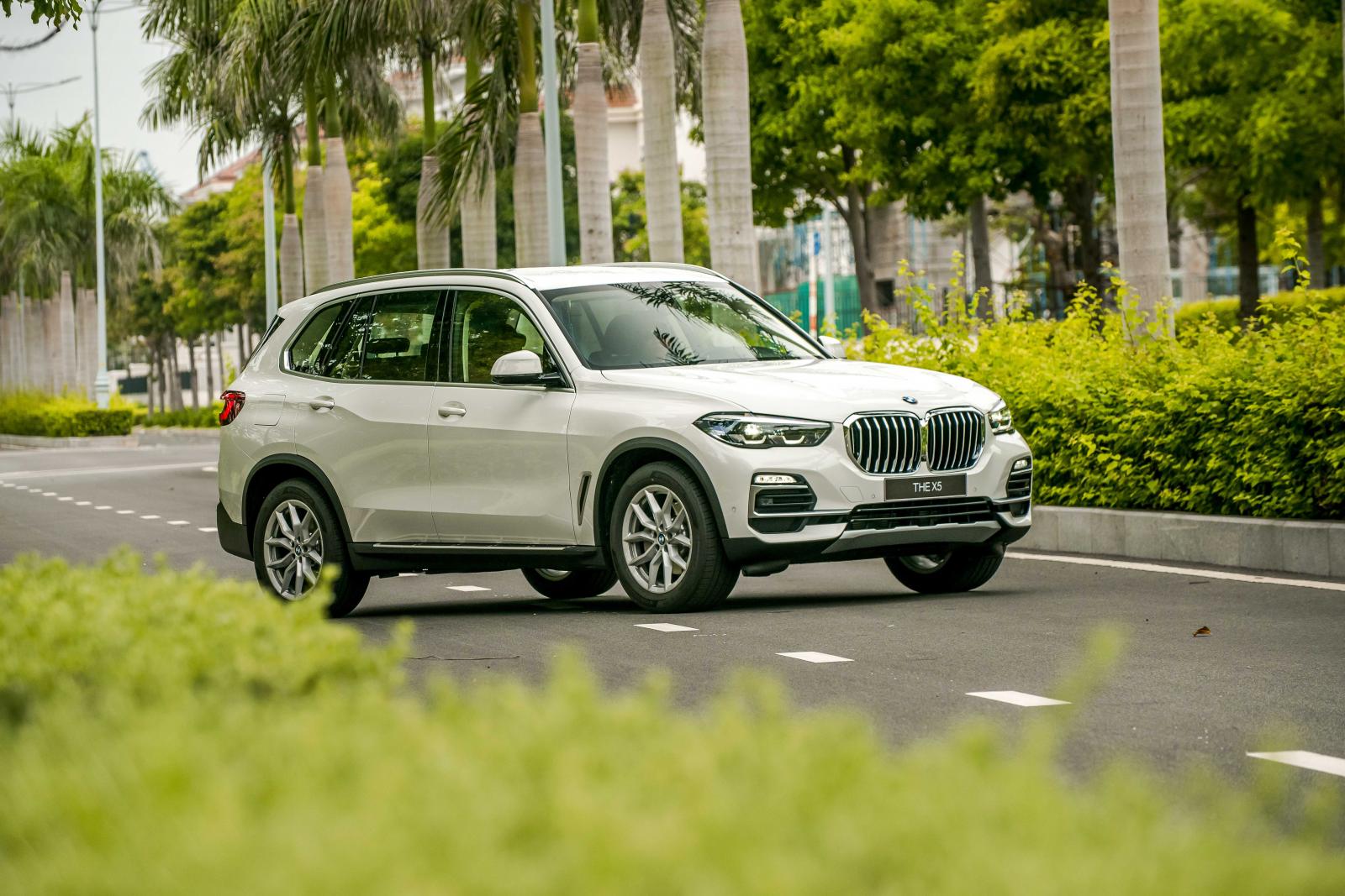 BMW X5 màu trắng tại Việt Nam...