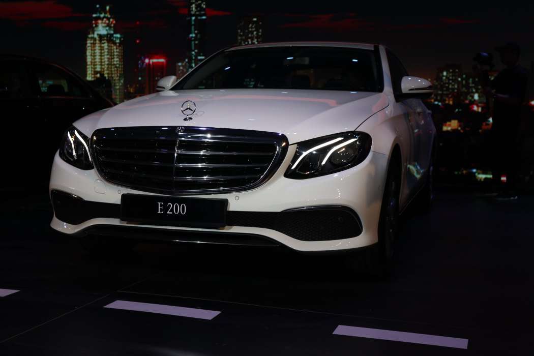 Giá xe Merc E200 2020 mới nhất tại Việt Nam Giá xe Merc E200 2020 mới nhất tại Việt Nam..