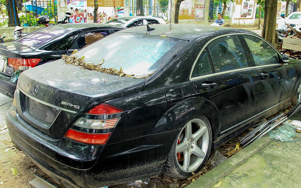 Số phận của chiếc Mercedes-Benz S63 AMG 2011 bị bỏ hoang tại Hà Nội 13 Số phận của chiếc Mercedes-Benz S63 AMG 2011 bị bỏ hoang tại Hà Nội a13
